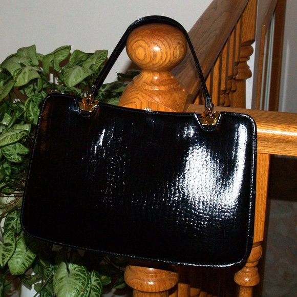 Vintage La Belle Montreal - Black Patent Leather Purse - Picture 7 of 16